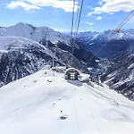 Charming Close To Cableway - Happy شقة