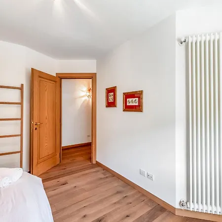 Charming Close To Cableway - Happy 아파트