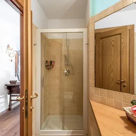 아파트 Charming Close To Cableway - Happy