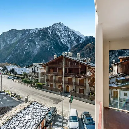 Charming Close To Cableway - Happy Apartment